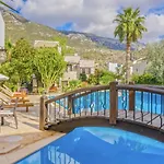 Cozy Private In Kadikoey - Near Coast Ferry