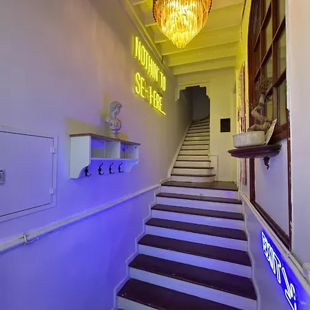 Дом отдыха Cozy Private In Kadikoey - Near Coast Ferry *