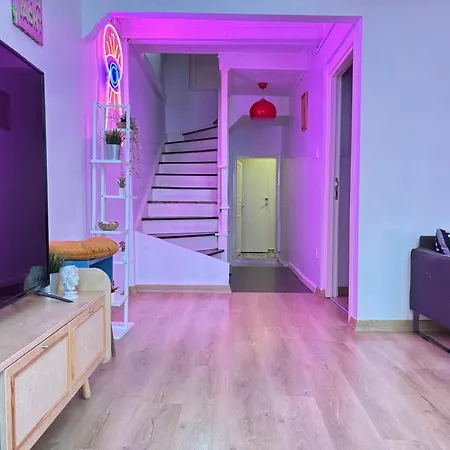 Comfortable Steps From The Kadikoey Waterfront Holiday home Istanbul