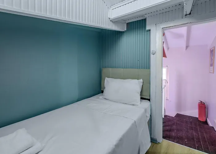 Cozy Private In Kadikoey - Near Coast Ferry