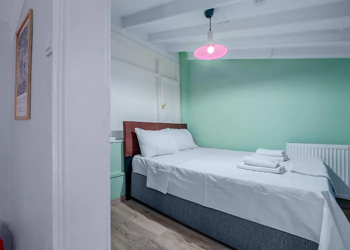 Cozy Private In Kadikoey - Near Coast Ferry *