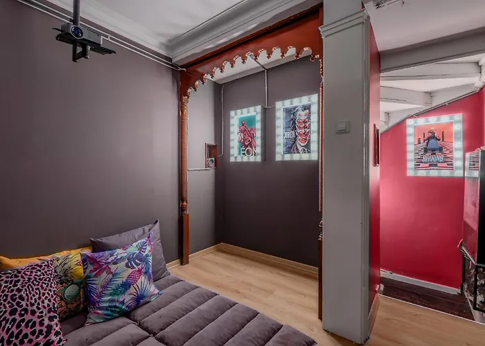 Cozy Private In Kadikoey - Near Coast Ferry *