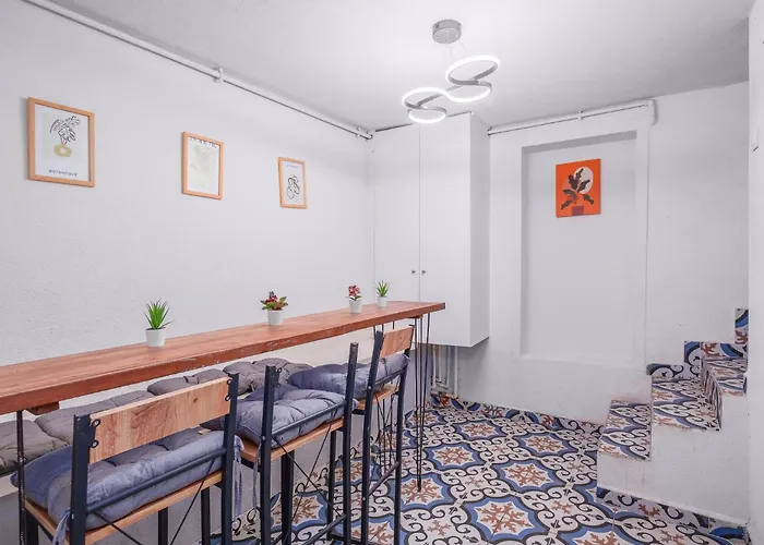 Cozy Private In Kadikoey - Near Coast Ferry Istanbul